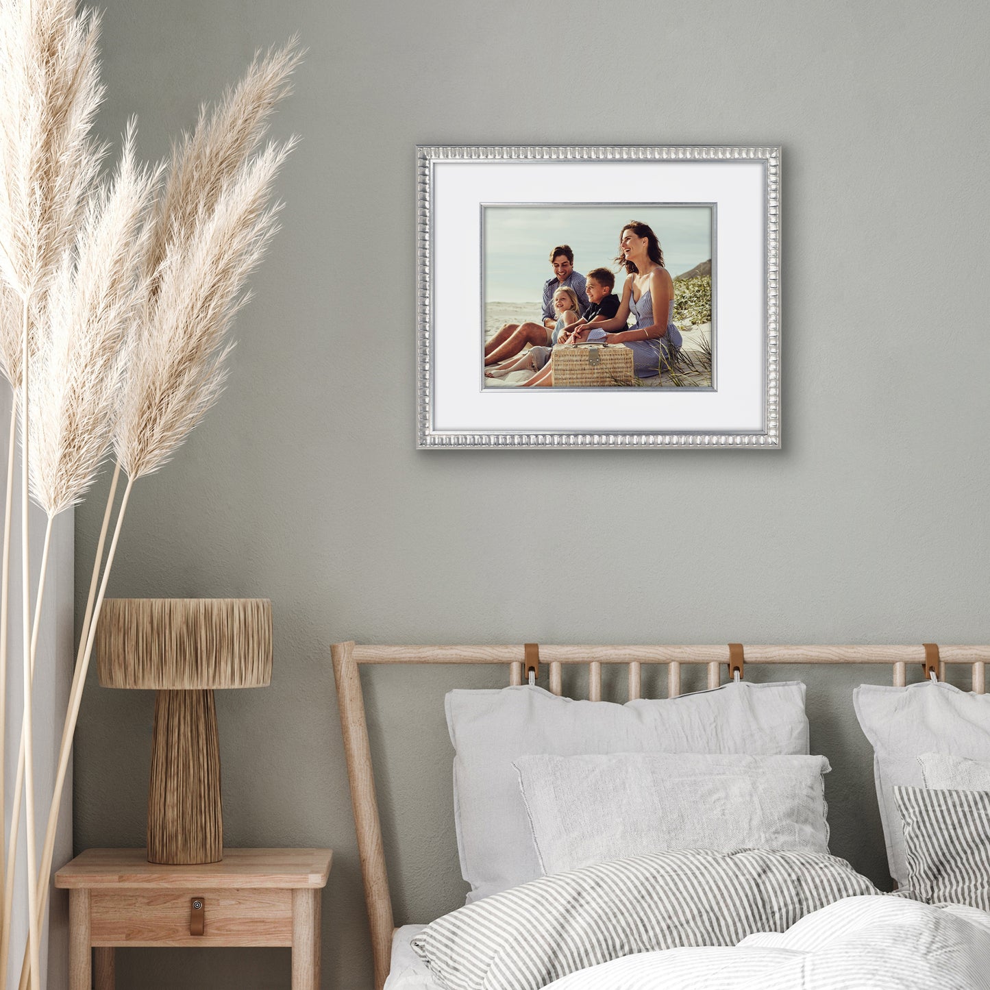 16x20 | Veranda Picture Frame | Fillet Accent | Acrylic Glazing | White Mat Fits 11x14 - Americanflat