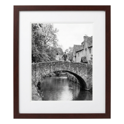 Hudson Picture Frame — 22x28 / Mahogany / 18x24