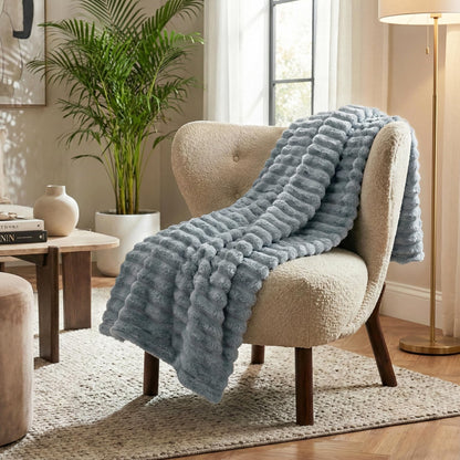Americanflat 60x80 Faux Fur Throw Blanket - Soft and Breathable Throw Blanket for Couch, Bed, Chair - Gray Faux Fur Blankets Perfect for Home, Bedroom, or Outdoor Use