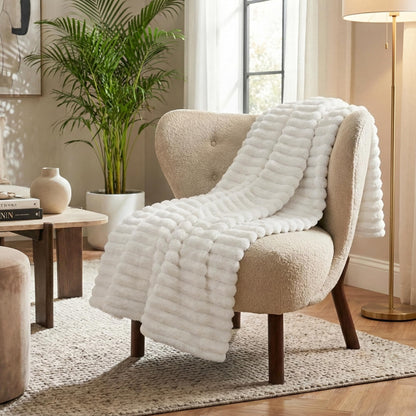 Americanflat 50x60 Faux Fur Throw Blanket - Soft and Breathable Throw Blanket for Couch, Bed, Chair - White Faux Fur Blankets Perfect for Home, Bedroom, or Outdoor Use