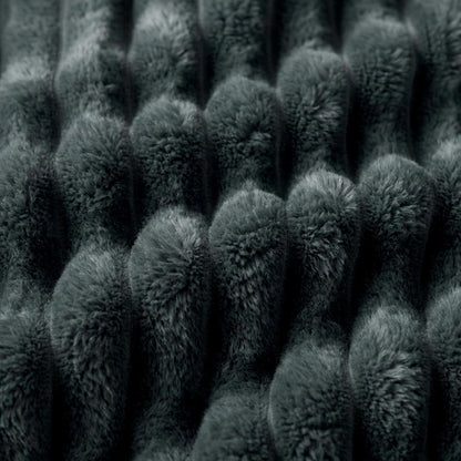 Americanflat 60x80 Faux Fur Throw Blanket - Soft and Breathable Throw Blanket for Couch, Bed, Chair - Dark Gray Faux Fur Blankets Perfect for Home, Bedroom, or Outdoor Use