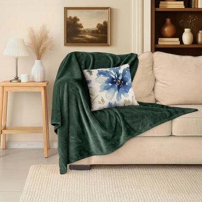 Americanflat 60x80 Fleece Throw Blanket - Soft and Breathable Throw Blanket for Couch, Bed, Chair - Roomy Fleece Blankets Perfect for Home, Bedroom, or Outdoor Use - Green