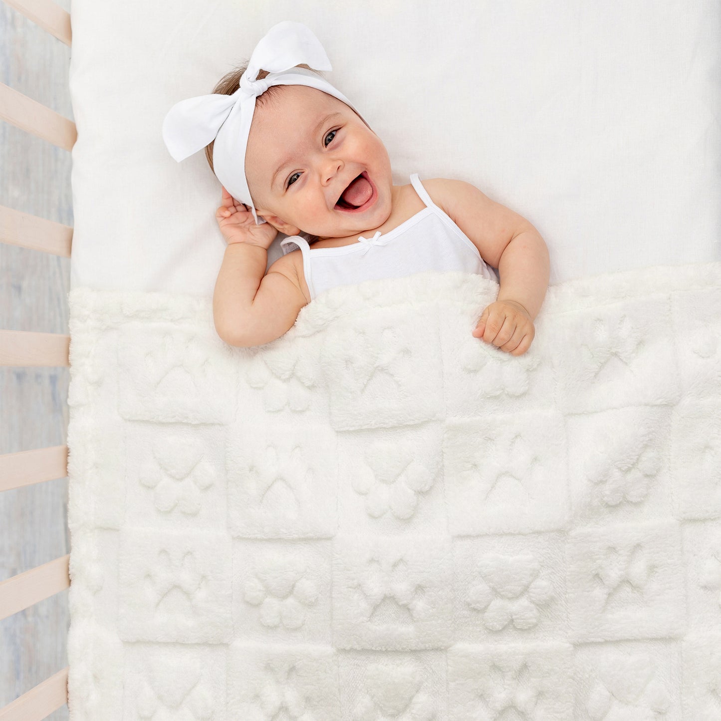 30x40 | Jacquard Fleece Throw Blanket | Cream | Soft and Breathable | Modern