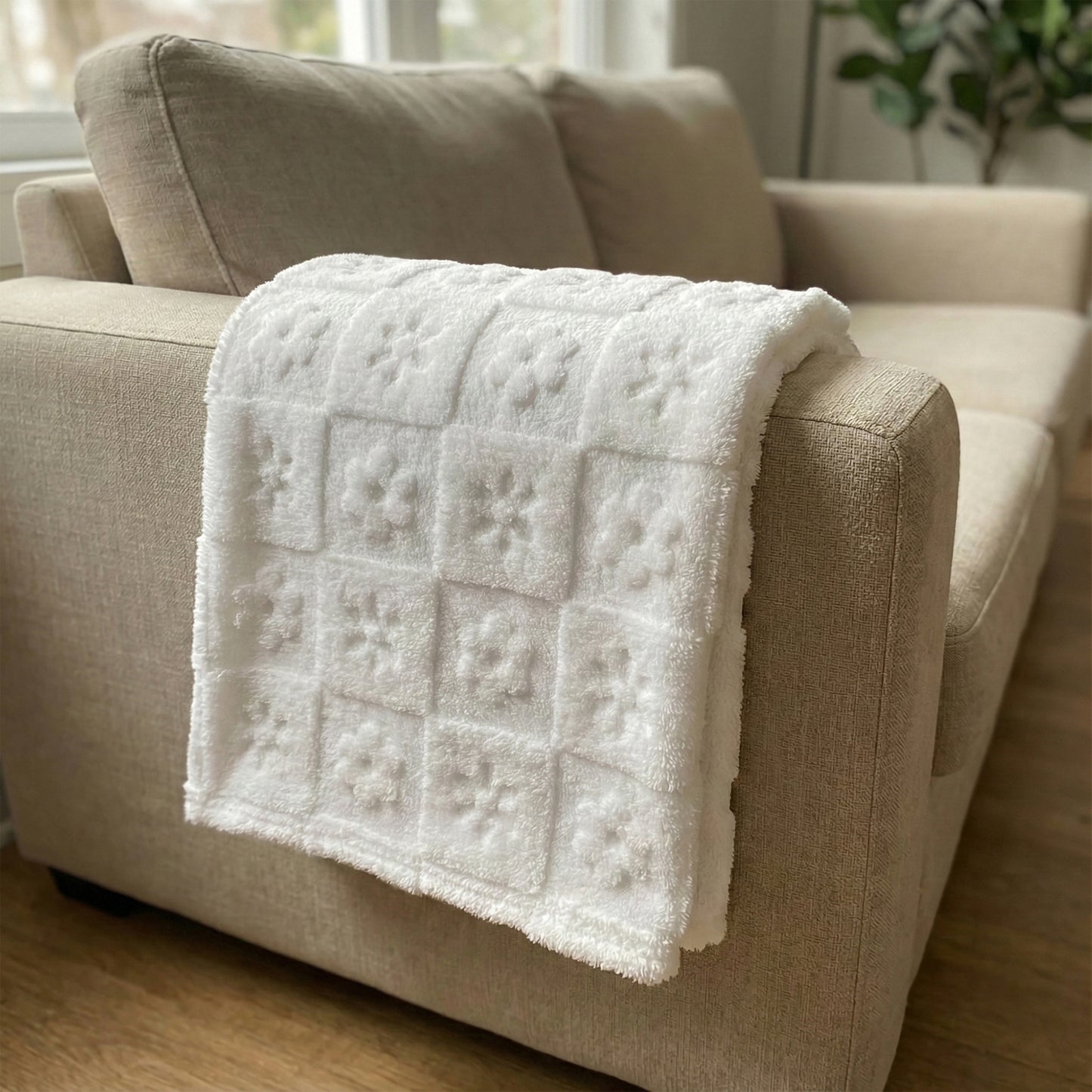 50x60 | Jacquard Fleece Throw Blanket | Cream | Soft and Breathable | Modern