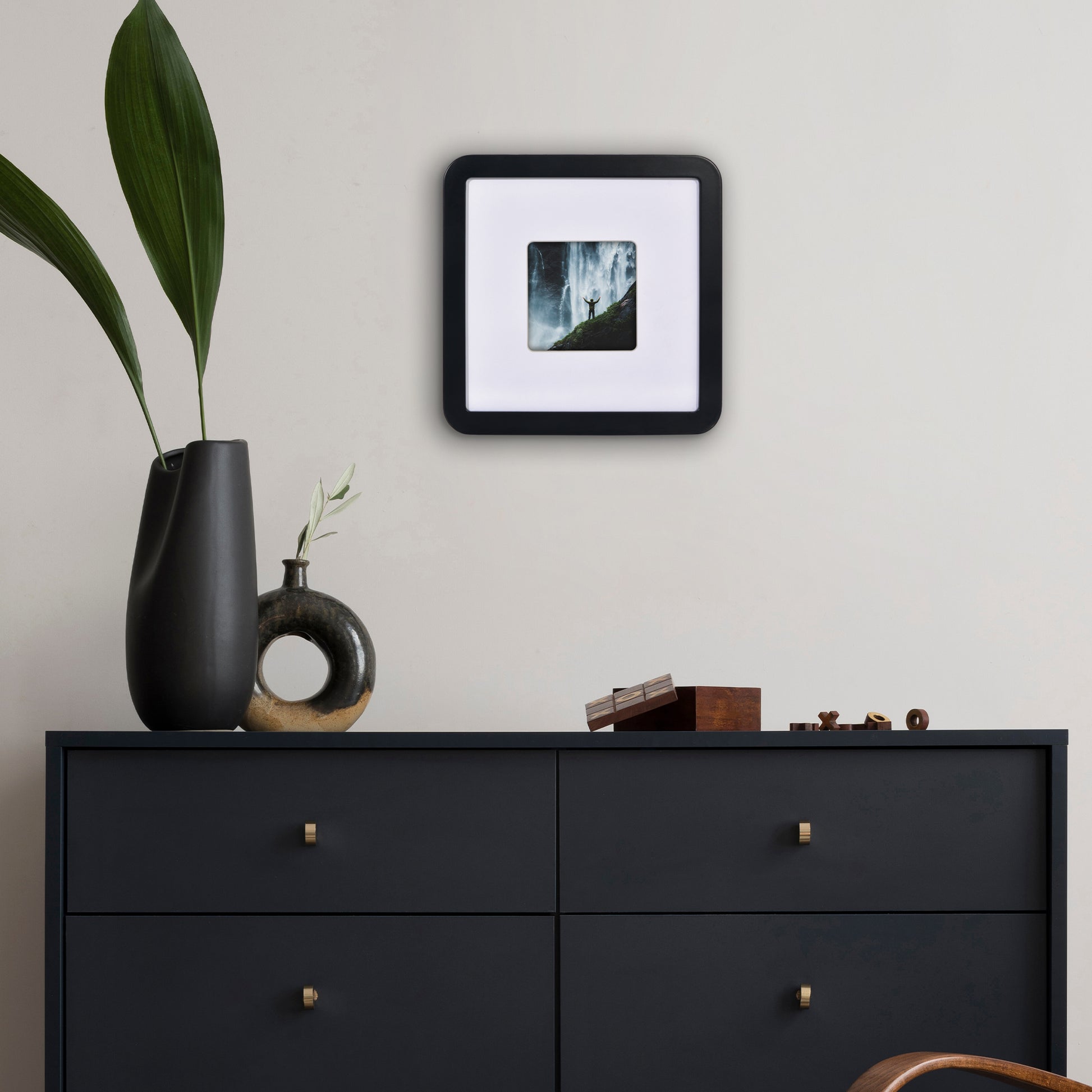 Americanflat Picture Frame with Round Corner CCF0808BLK44
