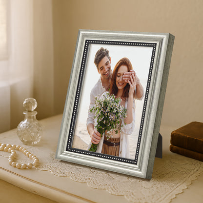 Americanflat Vintage Frames | Antique-Style Molding