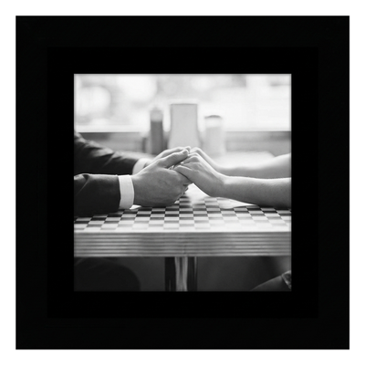 Signature Unmatted Picture Frame — Black / 7x7 / 1 Pack