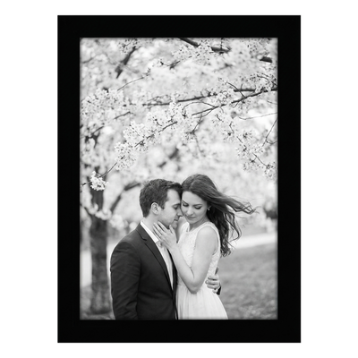 Signature Unmatted Picture Frame — Black / 7x10 / 1 Pack