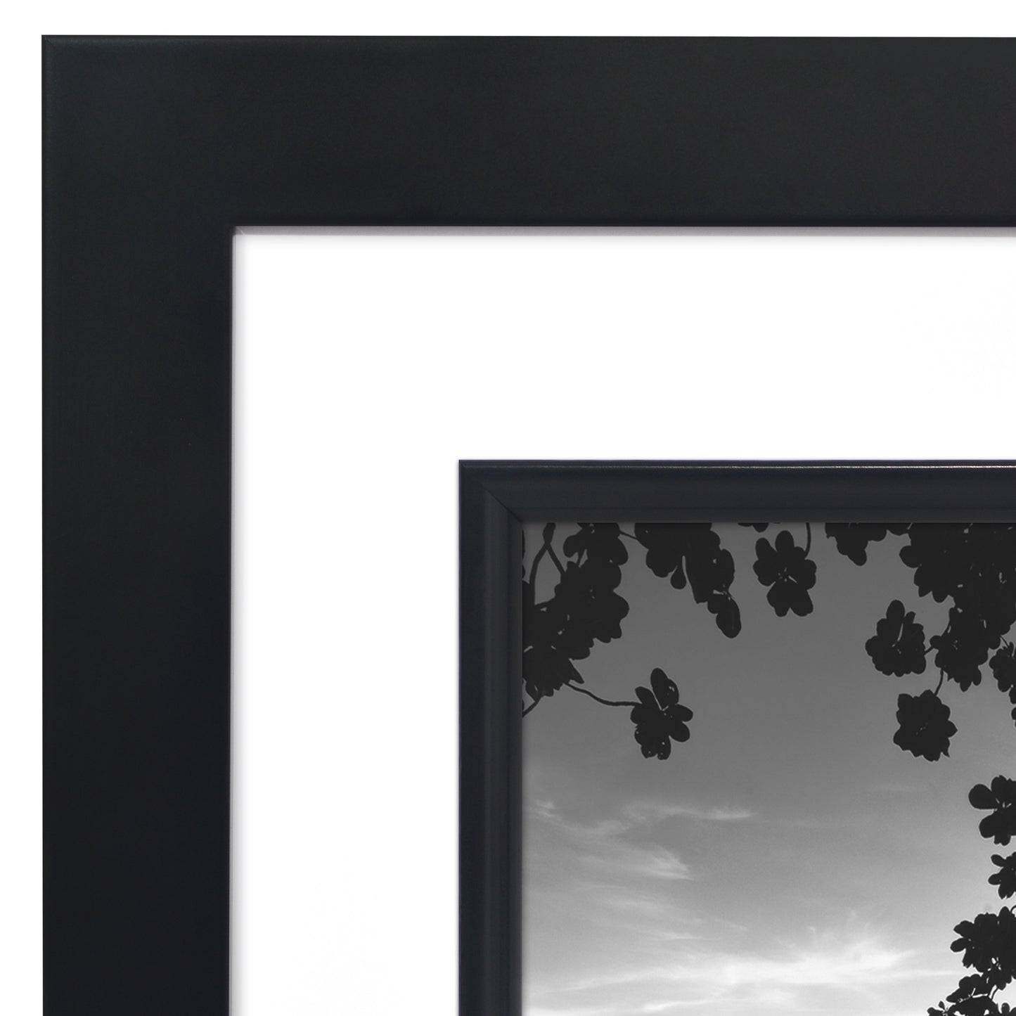 Veranda Picture Frame | Fillet Accent | Mat Included | Shatter-Resistant - Americanflat