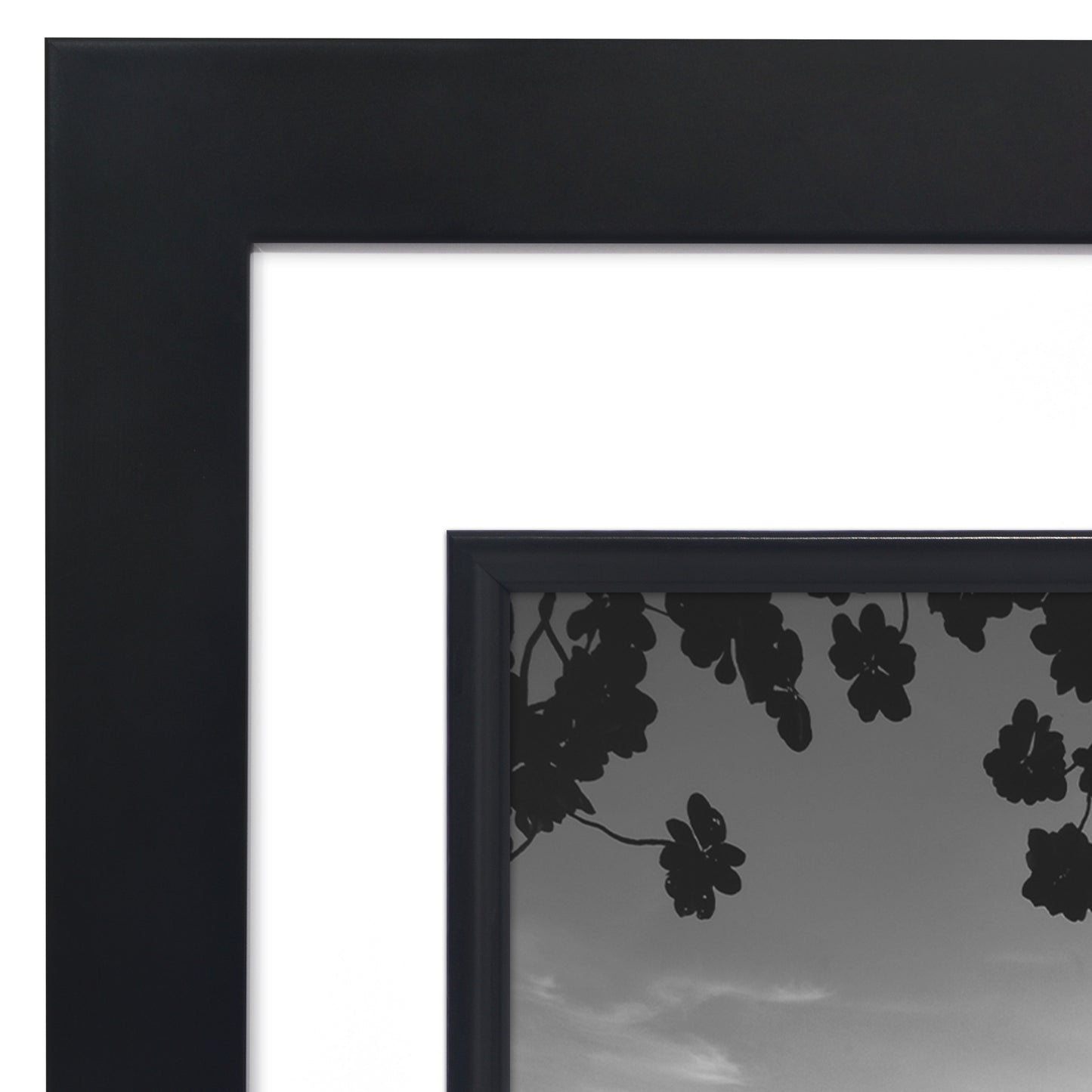 Veranda Picture Frame | Fillet Accent | Mat Included | Shatter-Resistant - Americanflat