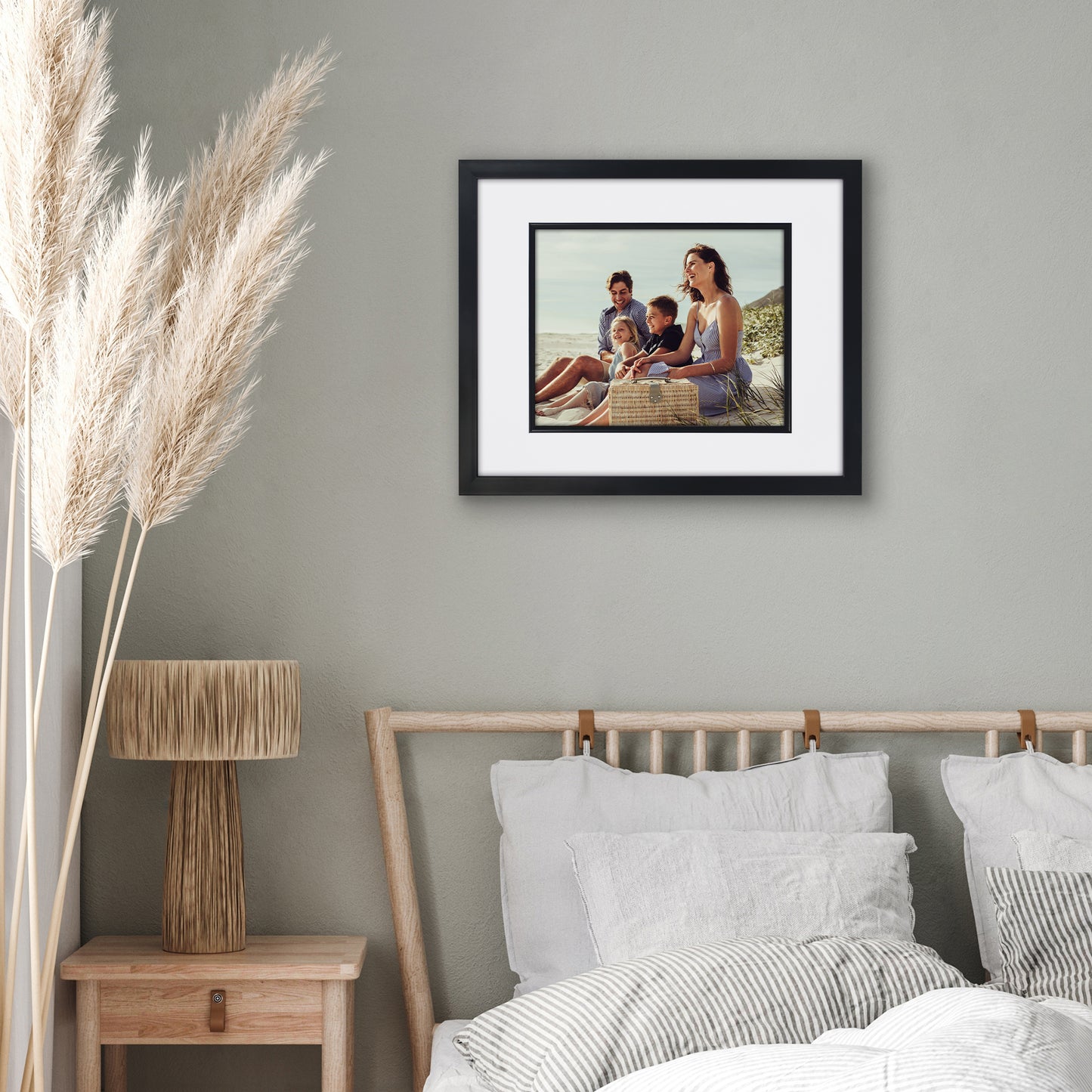 16x20 | Veranda Picture Frame | Fillet Accent | Acrylic Glazing | White Mat Fits 11x14 - Americanflat