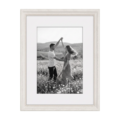 Heirloom Picture Frame — 16x20 / White / Vintage frame