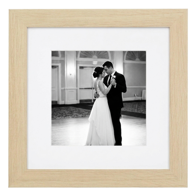 Hudson Picture Frame — 9x9 / Natural Oak / 6x6