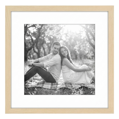 Hudson Picture Frame — 24x24 / Natural Oak / 20x20