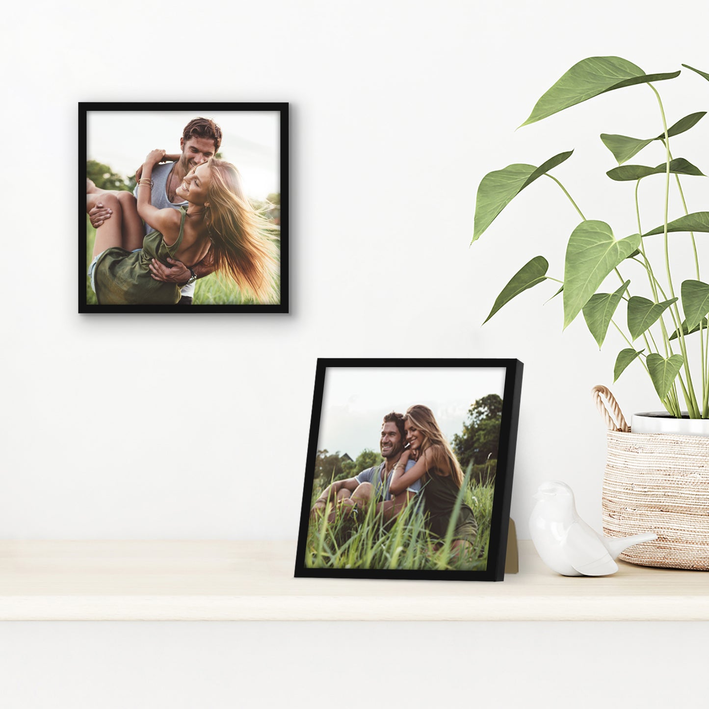 Thin Border Photo Frame in Black - Plexiglass Cover For Horizontal Formats - Picture Frame