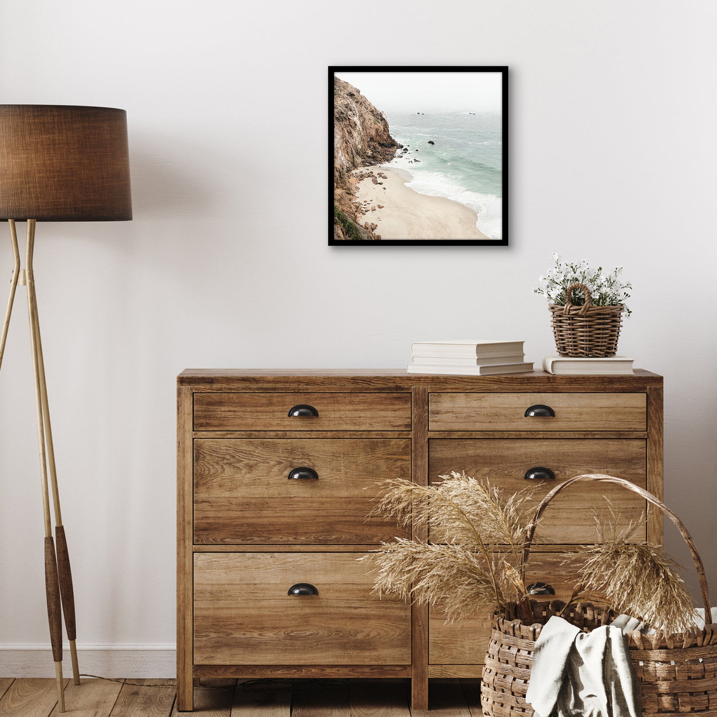 Thin Border Photo Frame in Black - Plexiglass Cover For Horizontal Formats - Picture Frame